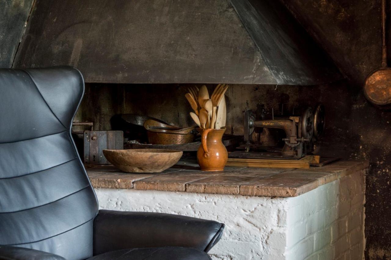 Charming Blacksmith'S House @ Lake ボーヒニ エクステリア 写真